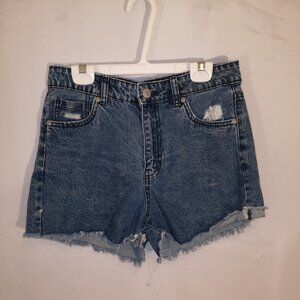 Bluenotes Denim Ladies Size 27 Waist Distressed Medium Wash Jean Shorts